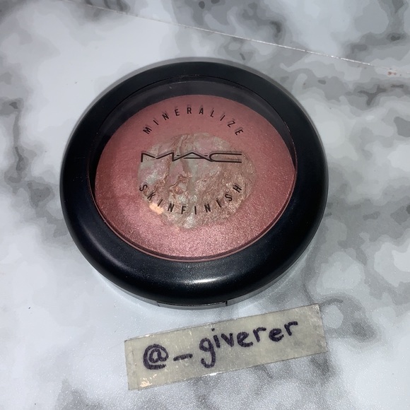 SEMI PRECIOUS ROSE QUARTZ MAC MIneralized Skinfinish - Picture 9 of 17
